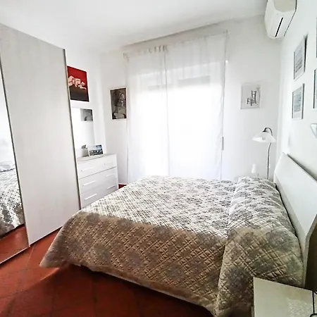 Cozy Art Apartment *