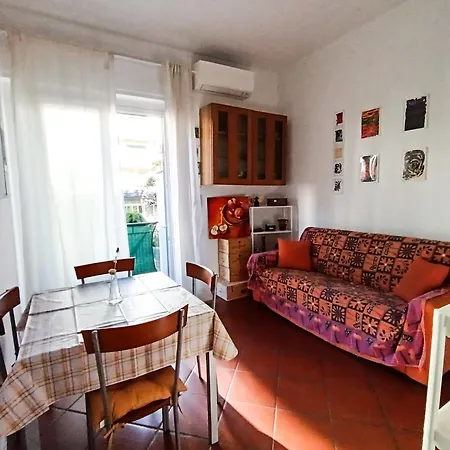 Apartment Cozy Art